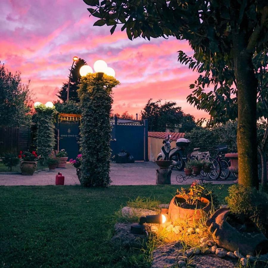 Il Bacio E La Nocciola Bed & Breakfast Labico Екстериор снимка